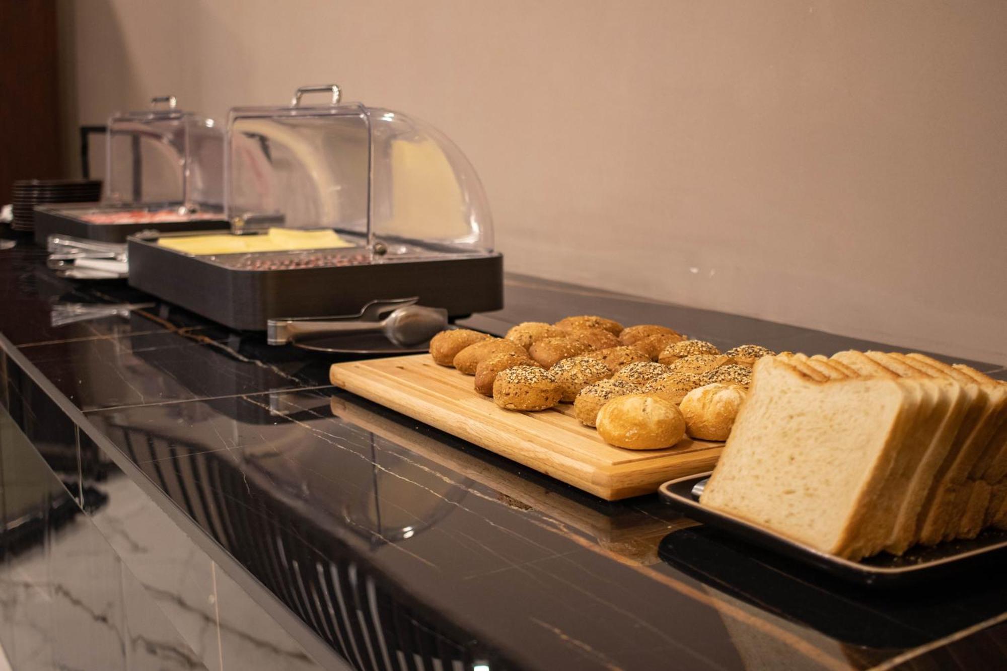 Emma Hotel Bologna Fiera Granarolo dellʼEmilia Zewnętrze zdjęcie